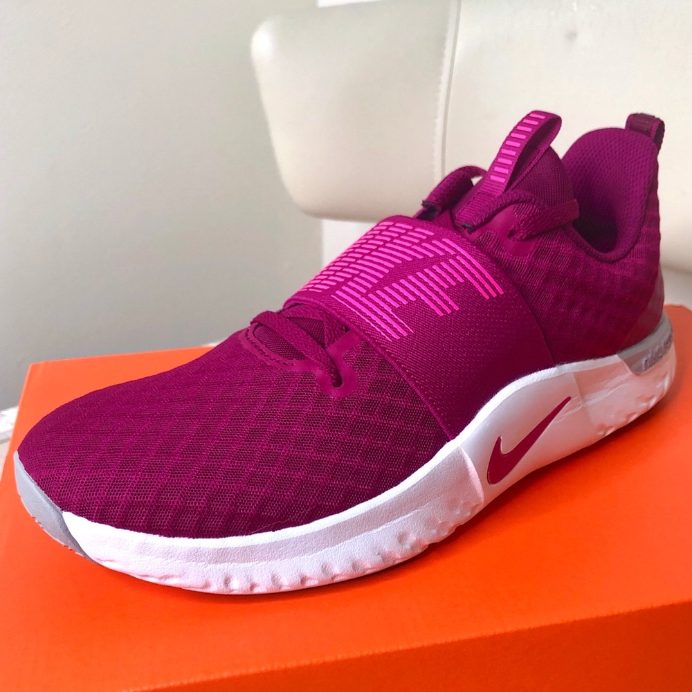 SOLD‼️NIKE RENEW-IN SEASON